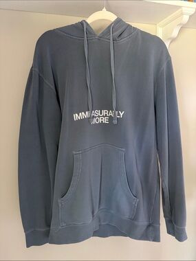 Men's Elevation Blue Graphic Hoodie Sweatshirt - 'Immeasurably More'